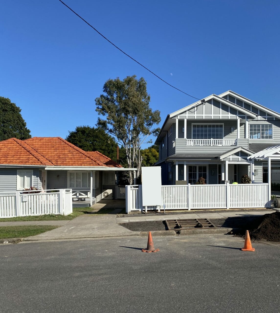 Hamptons Example in Post War Suburb